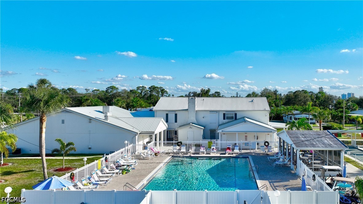1 Bed ManufacturedHome for Sale in Carriage Village, photo 21