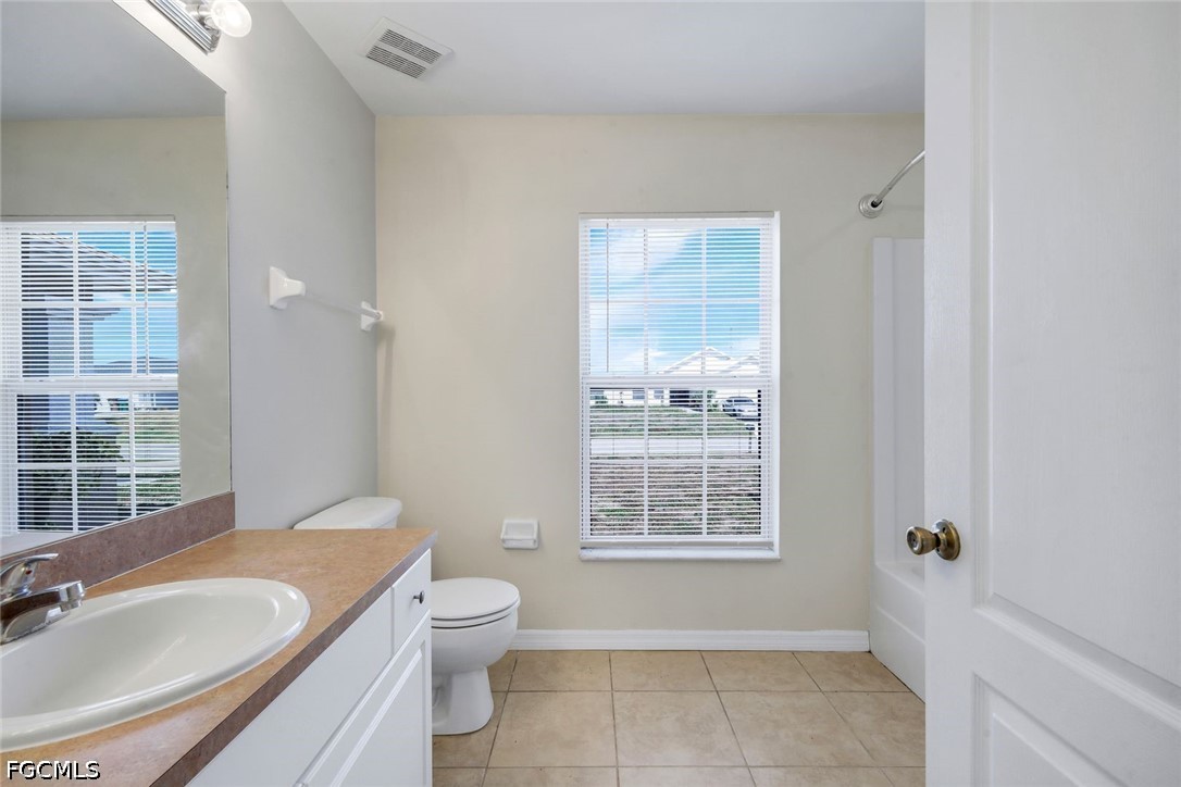 3 Bed SingleFamilyResidence for Sale in Cape Coral, photo 21