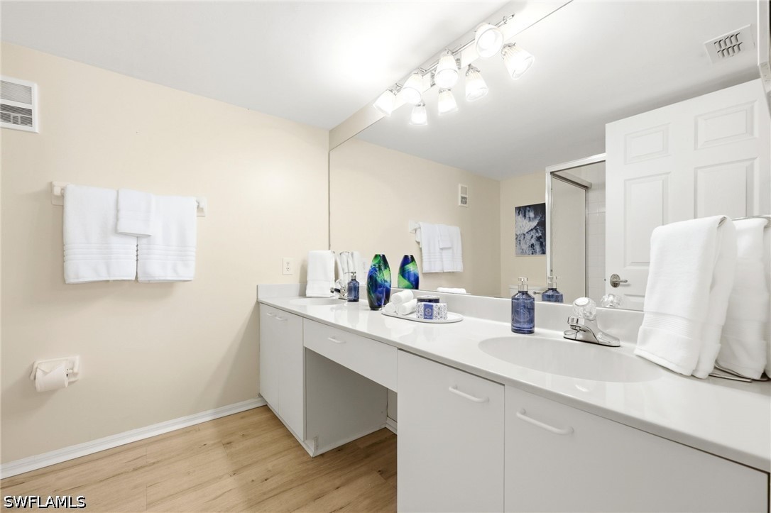 2 Bed Waterfront Home for Sale in Naples, photo 21