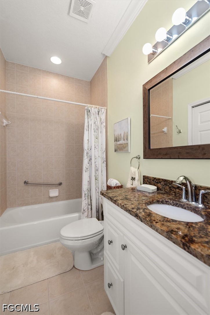 3 Bed Condominium for Sale in Kings Green, photo 21