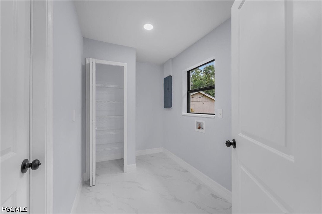 3 Bed SingleFamilyResidence for Sale in Fort Myers, photo 21