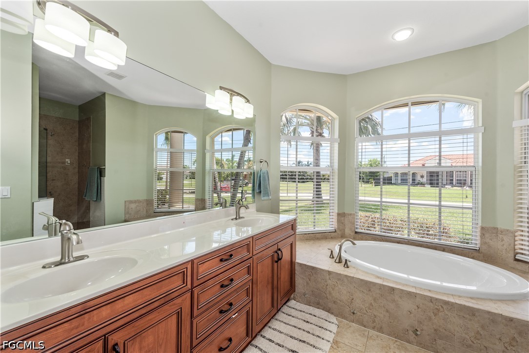 4 Bed Pool Home for Sale in Cape Coral, photo 21