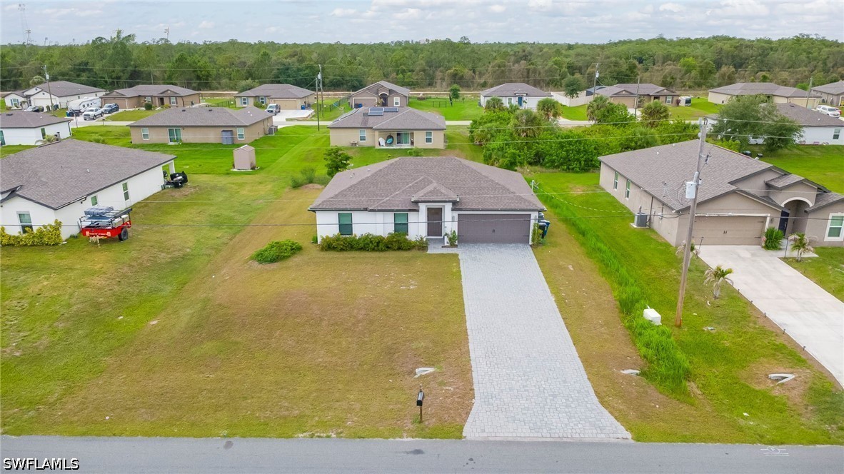 3 Bed SingleFamilyResidence for Sale in Mirror Lakes, photo 21