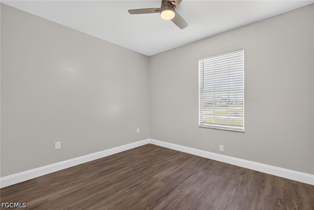 3 Bed SingleFamilyResidence for Sale in Lehigh Acres, photo 21
