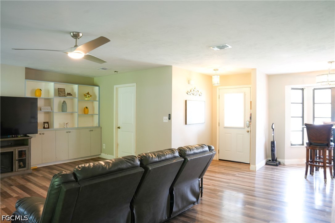 2 Bed SingleFamilyResidence for Sale in Lehigh Acres, photo 21