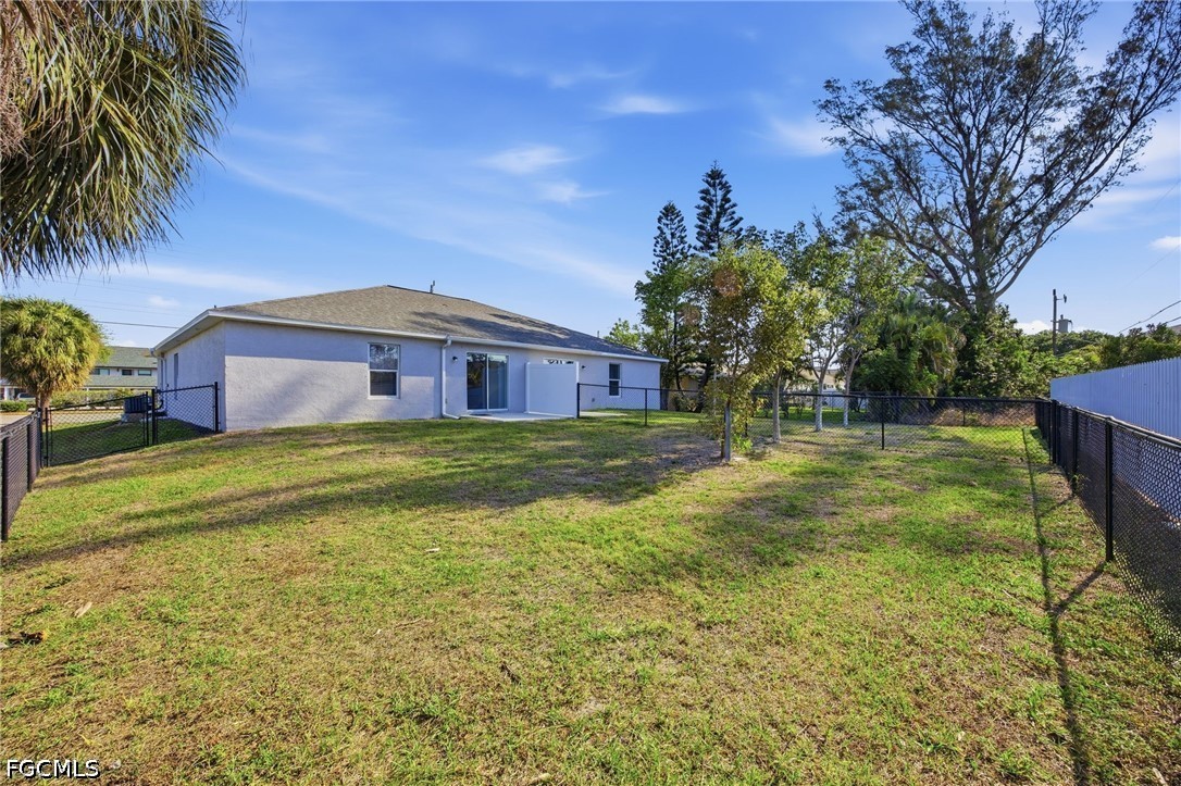3 Bed Duplex for Sale in Cape Coral, photo 21