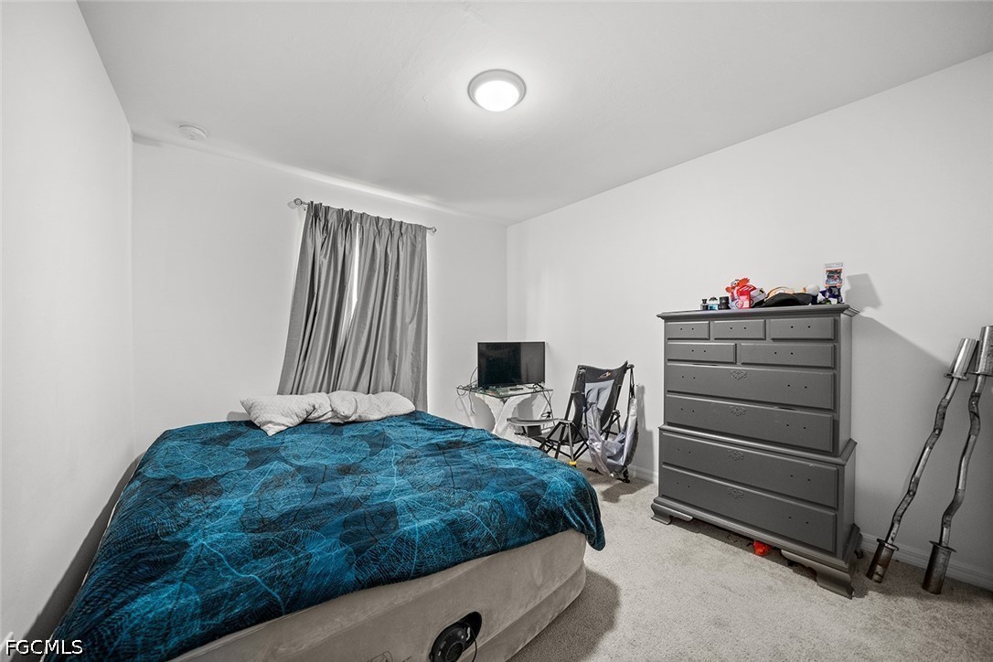 3 Bed SingleFamilyResidence for Sale in Cape Coral, photo 21