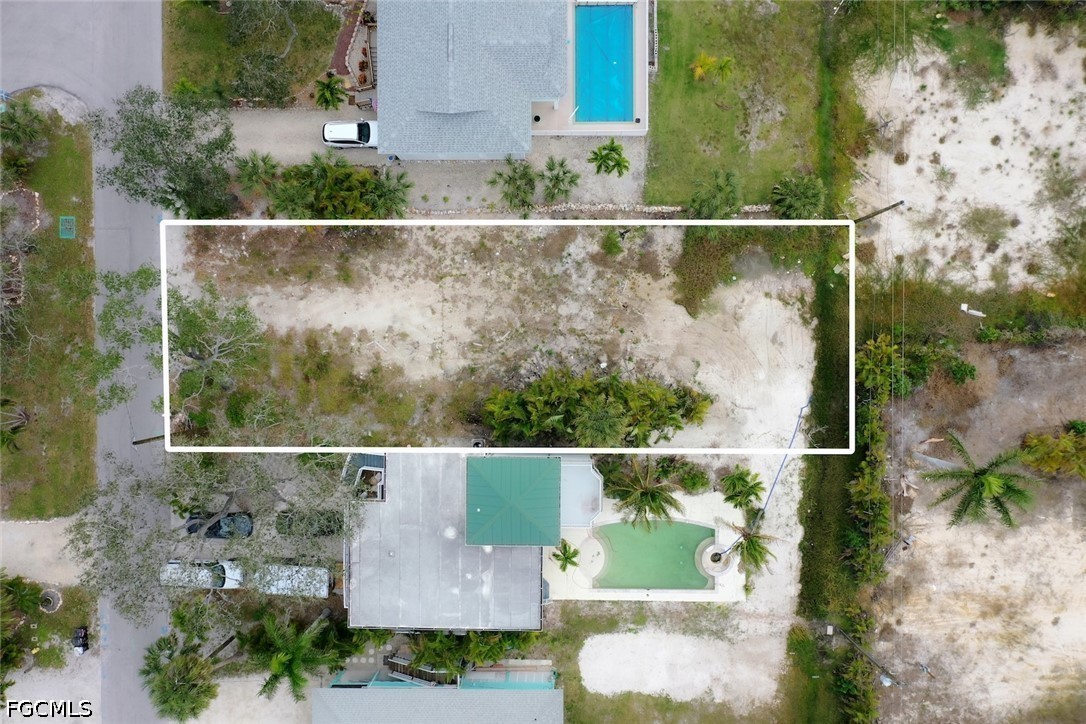 Residential for Sale in Mcphie Park, FL — photo 21