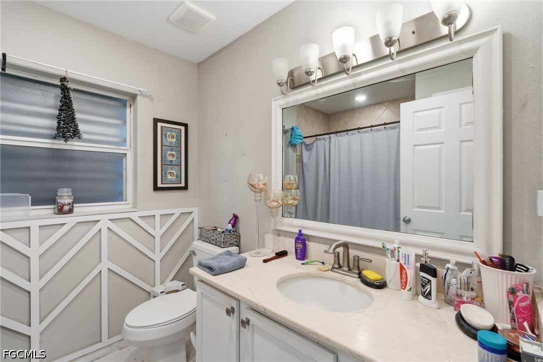 4 Bed SingleFamilyResidence for Sale in Cape Coral, photo 21