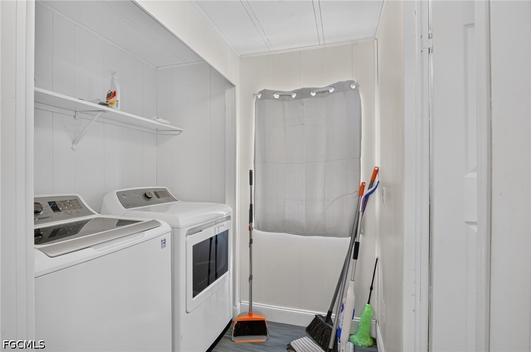 2 Bed ManufacturedHome for Sale in Old Bridge Village, FL — photo 21