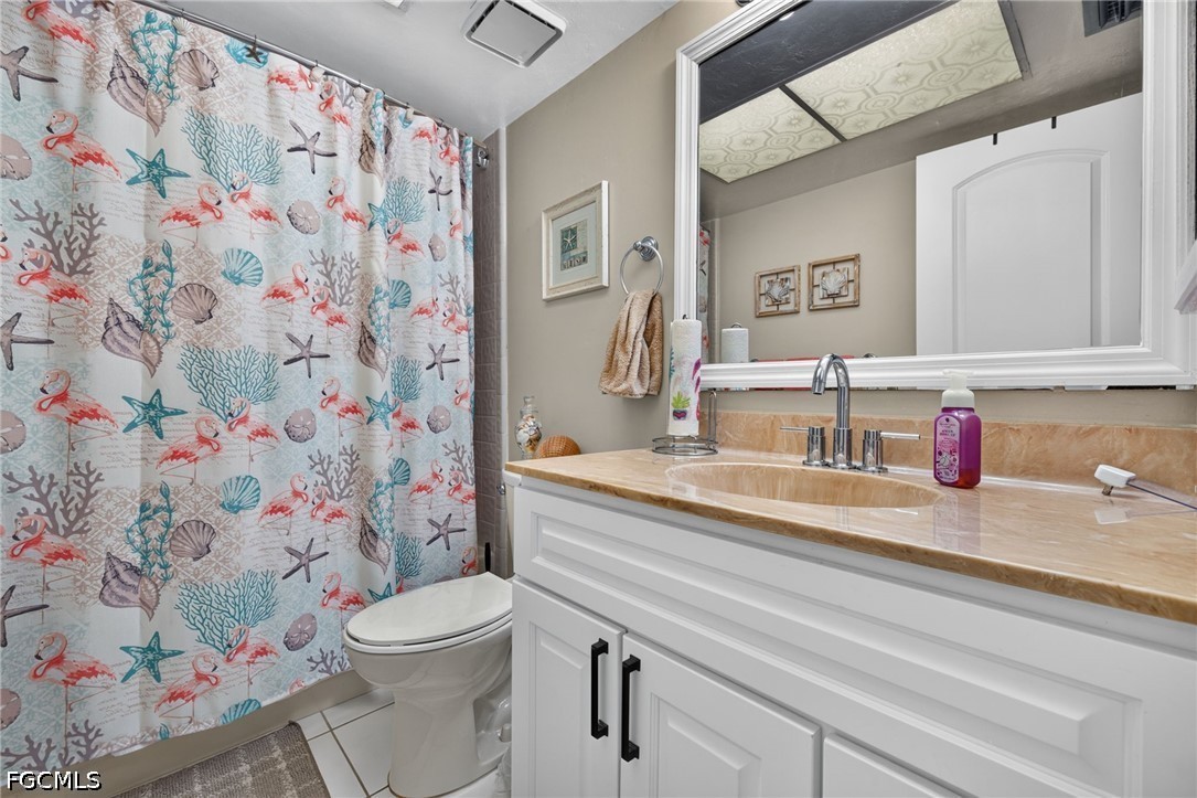2 Bed Waterfront Home for Sale in North Fort Myers, photo 21