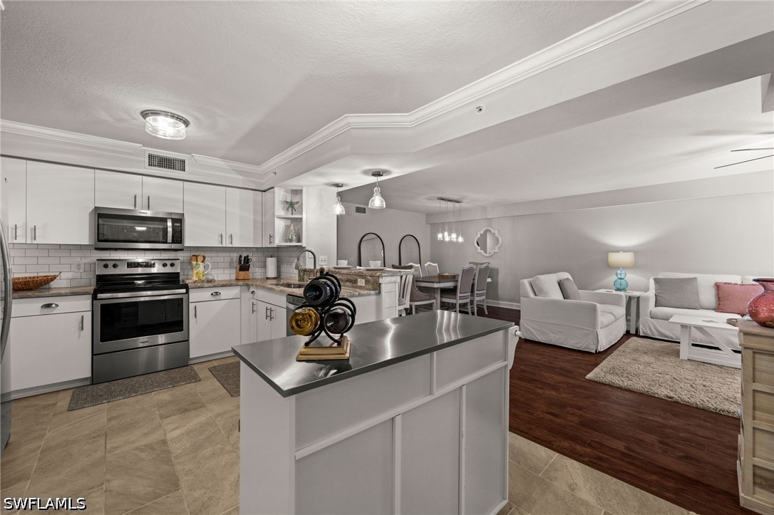 2 Bed Condominium for Sale in Bermuda Park, FL, $259,000 — photo 21