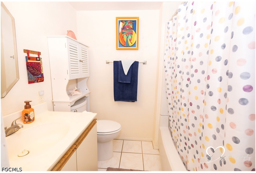 2 Bed SingleFamilyResidence for Sale in Fort Myers, FL — photo 21