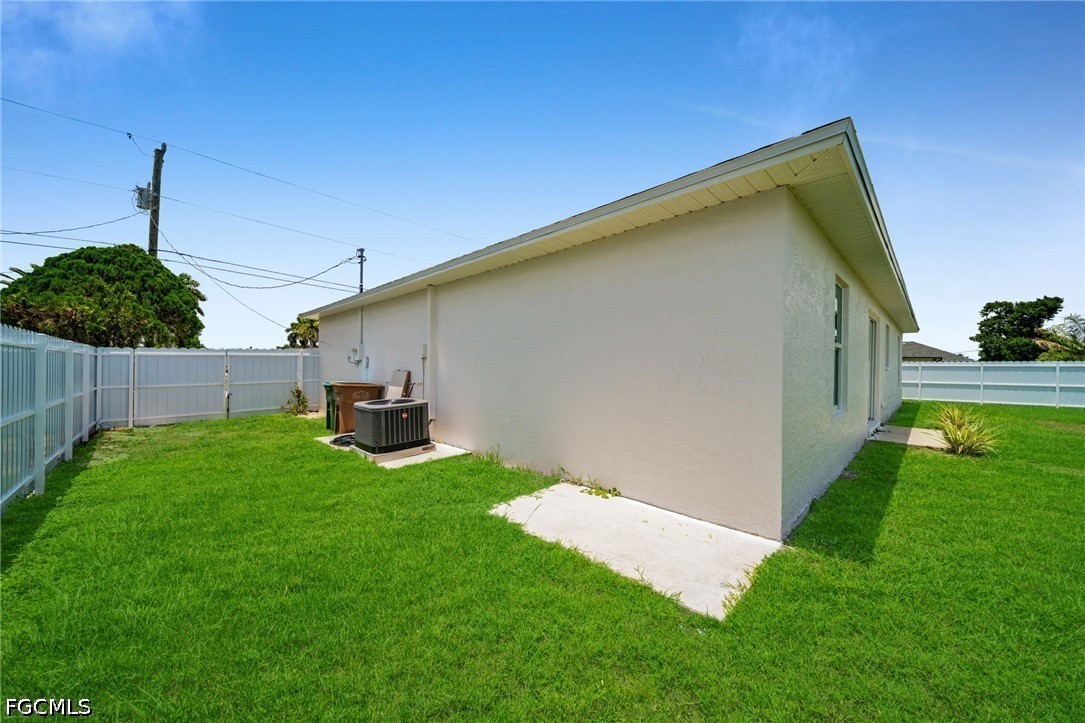 3 Bed SingleFamilyResidence for Sale in Cape Coral, FL — photo 21
