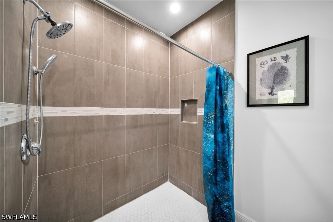 3 Bed SingleFamilyResidence for Sale in Not Applicable, FL — photo 21