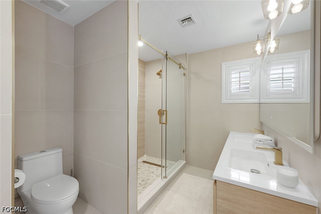 3 Bed Pool Home for Sale in Bonita Springs, FL, $12,000 — photo 21