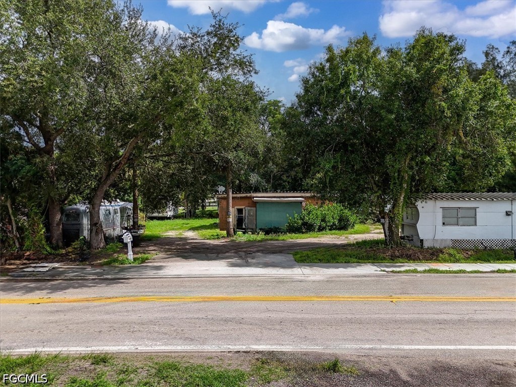 6 Bed SingleFamilyResidence for Sale in Fort Myers, FL — photo 21