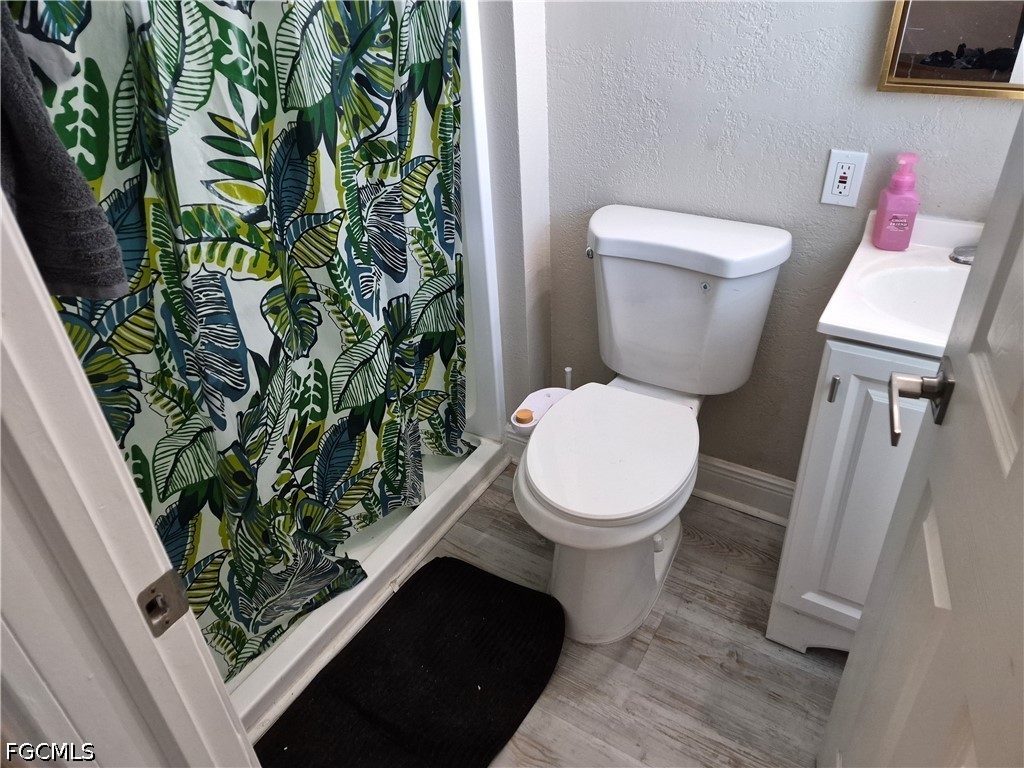 4 Bed Duplex for Sale in Cape Coral, photo 21