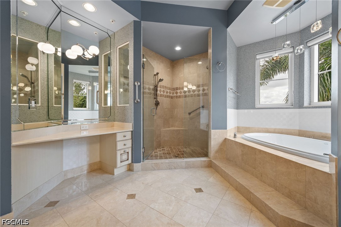 4 Bed Waterfront Home for Sale in Fort Myers, photo 21