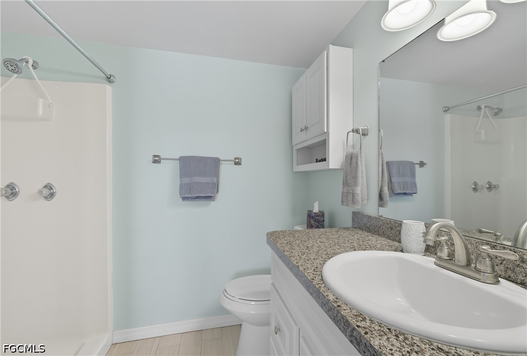 2 Bed Waterfront Home for Sale in Fort Myers, FL, $1,600 — photo 21