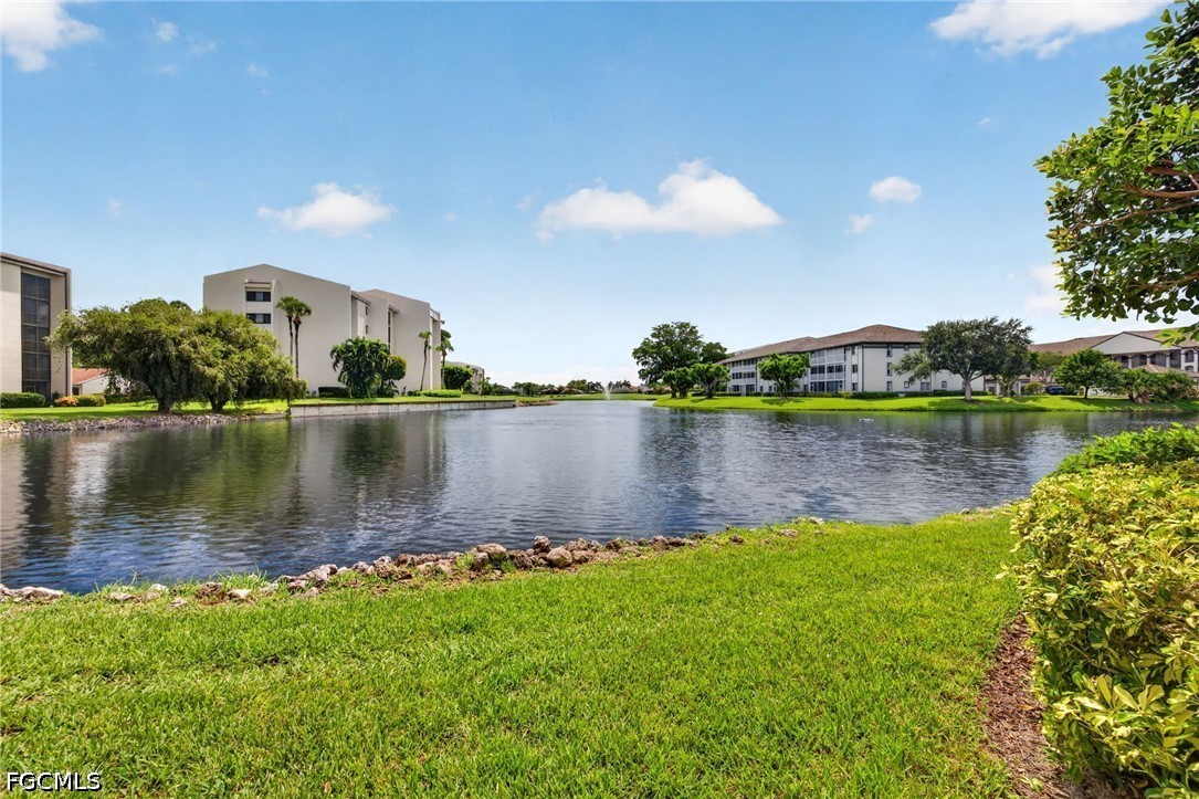 2 Bed Waterfront Home for Sale in Fort Myers, photo 21