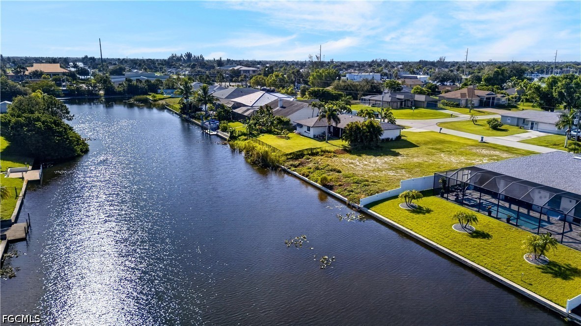 Waterfront Home for Sale in Cape Coral, photo 21