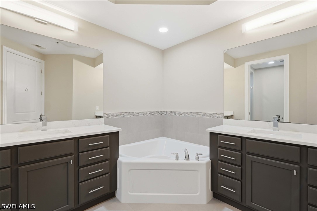 2 Bed Condominium for Sale in Estero, photo 21