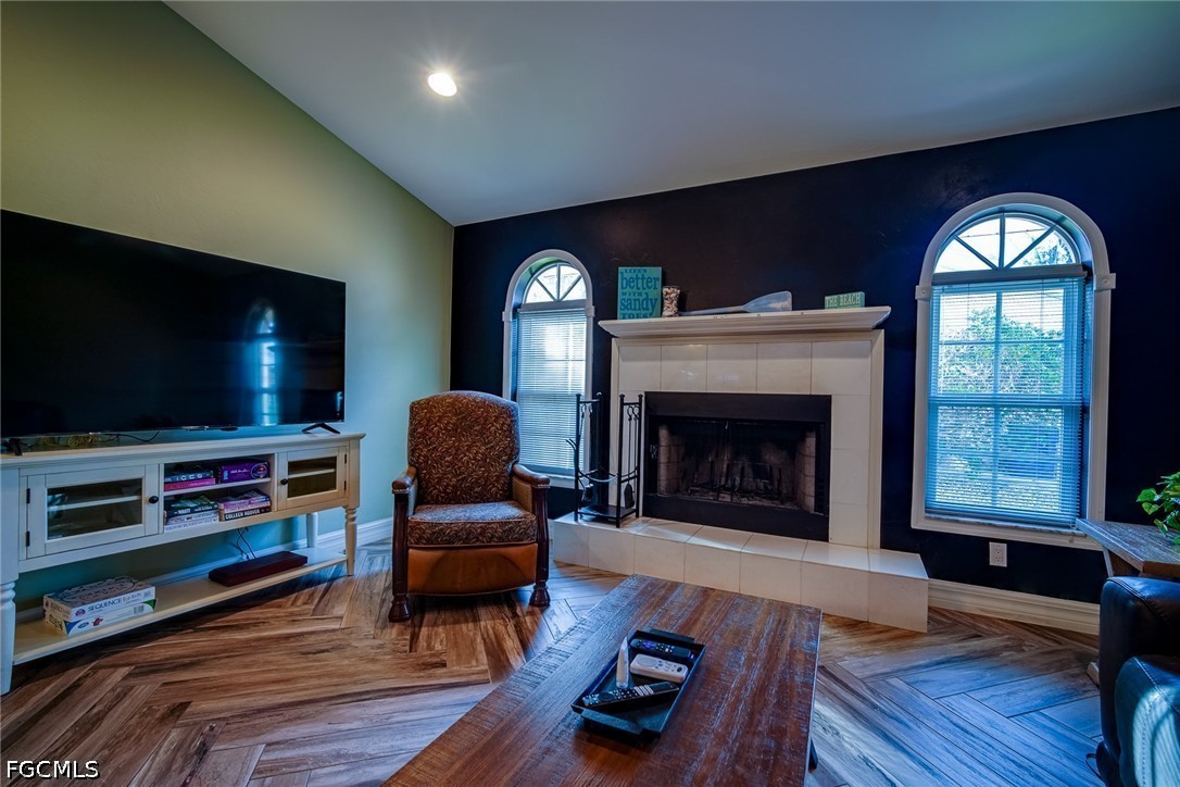 3 Bed SingleFamilyResidence for Sale in Banyan Cove, FL — photo 21