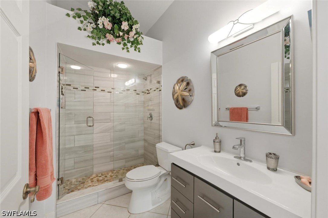 2 Bed Waterfront Home for Sale in Rosewood, photo 21