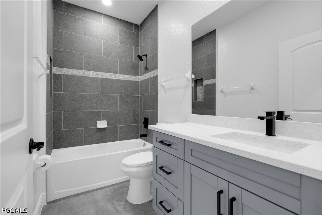 6 Bed Duplex for Sale in Lehigh Acres, photo 21