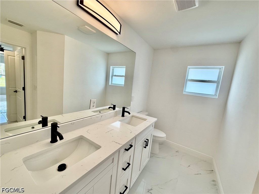 3 Bed SingleFamilyResidence for Sale in Lehigh Acres, photo 21