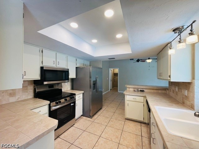 3 Bed Pool Home for Sale in Cape Coral, photo 21