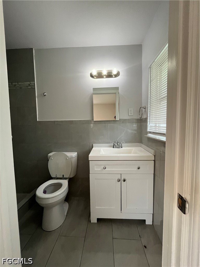 3 Bed SingleFamilyResidence for Sale in Fort Myers, photo 21