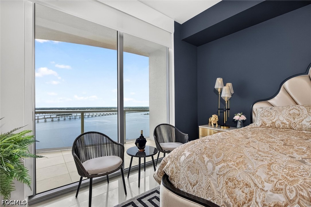 2 Bed Waterfront Home for Sale in Oasis, photo 21