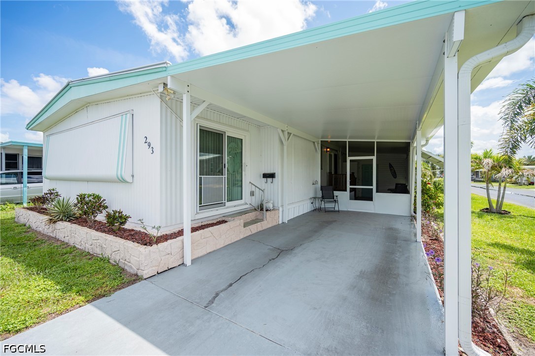 2 Bed ManufacturedHome for Sale in Fort Myers, photo 21