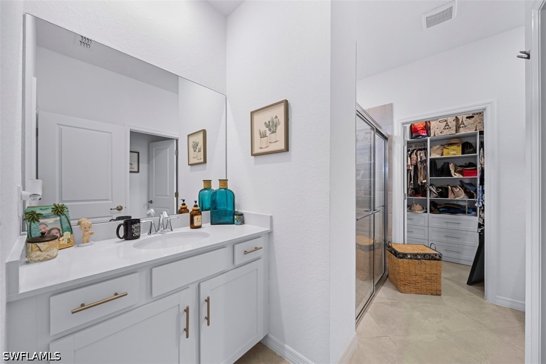 2 Bed Attached for Sale in Naples, photo 21