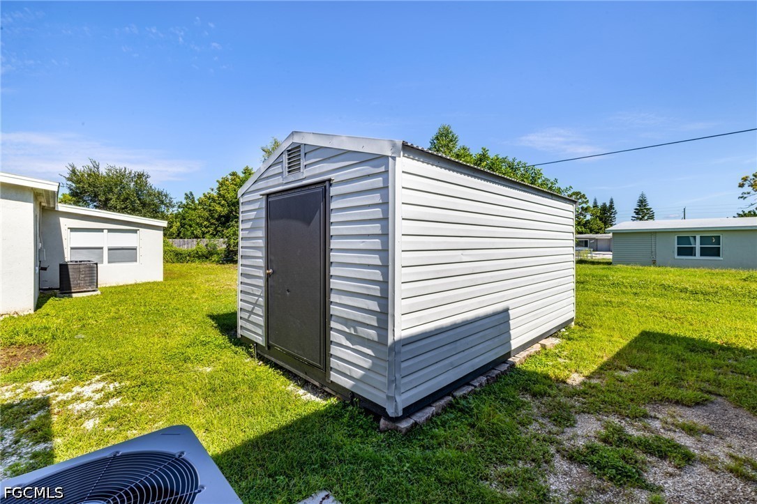 3 Bed SingleFamilyResidence for Sale in Port Charlotte, photo 21