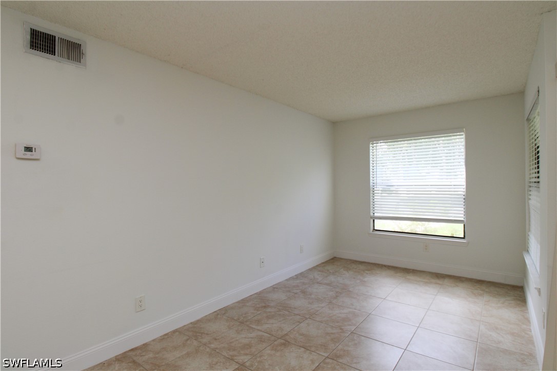 1 Bed Condominium for Sale in Oasis, photo 21