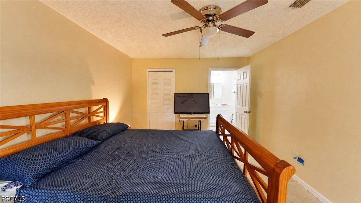 2 Bed SingleFamilyResidence for Sale in Cape Coral, photo 21