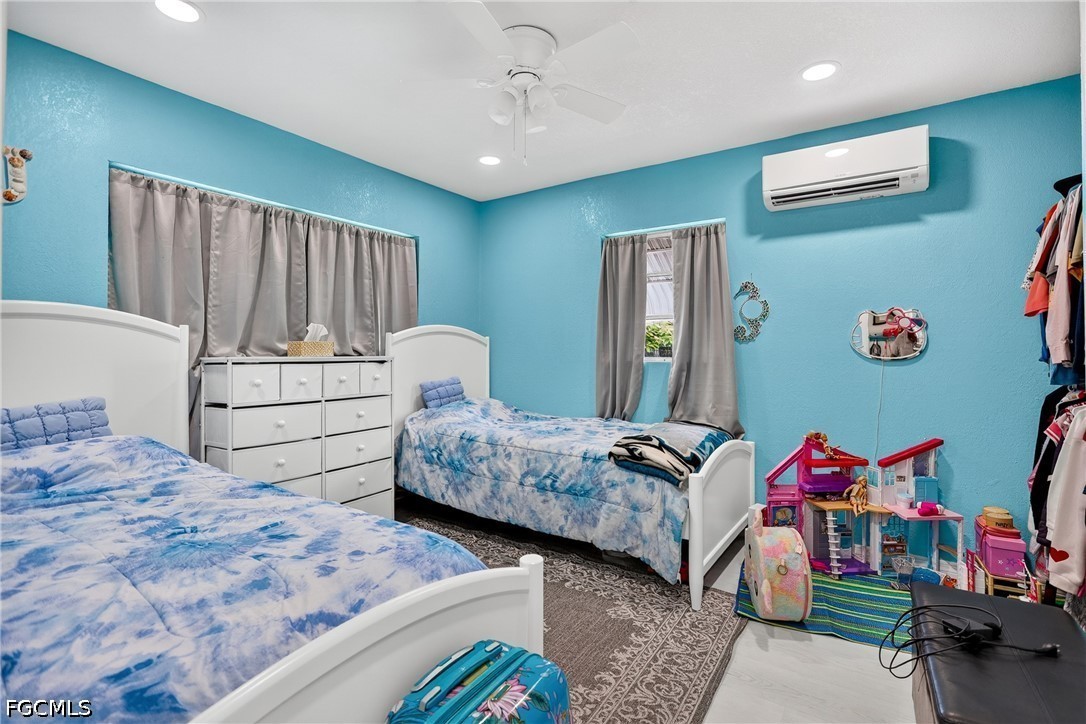 2 Bed SingleFamilyResidence for Sale in Port Charlotte, photo 21