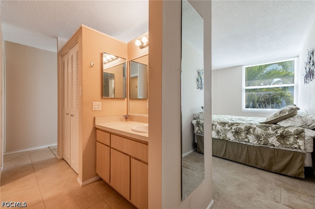 2 Bed Condominium for Sale in Fort Myers, photo 21