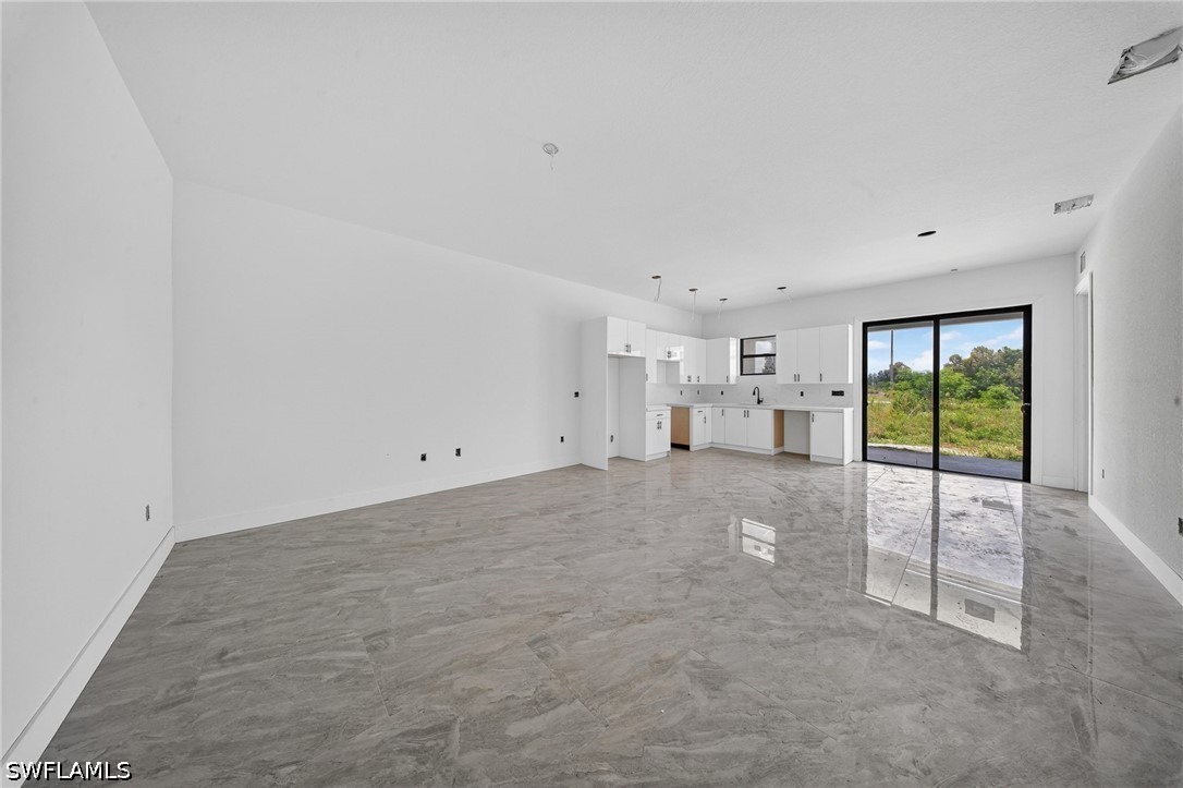 6 Bed Duplex for Sale in Lehigh Acres, photo 21
