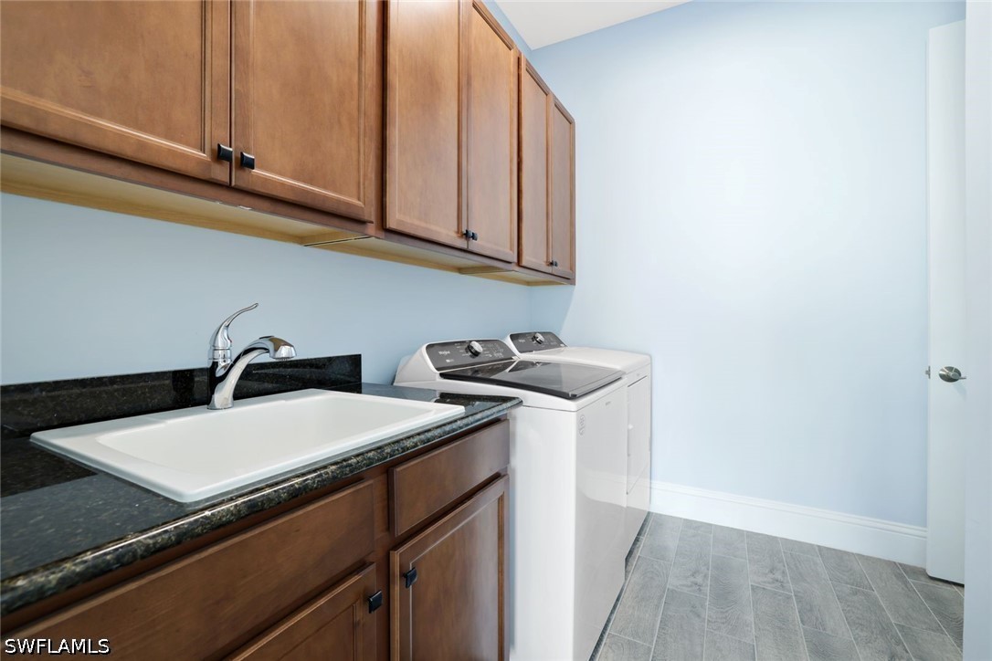 2 Bed Attached for Sale in Naples, photo 21