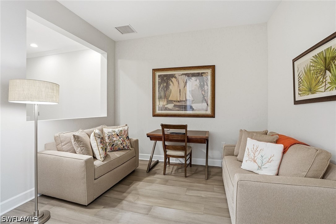 2 Bed Waterfront Home for Sale in Naples, photo 21