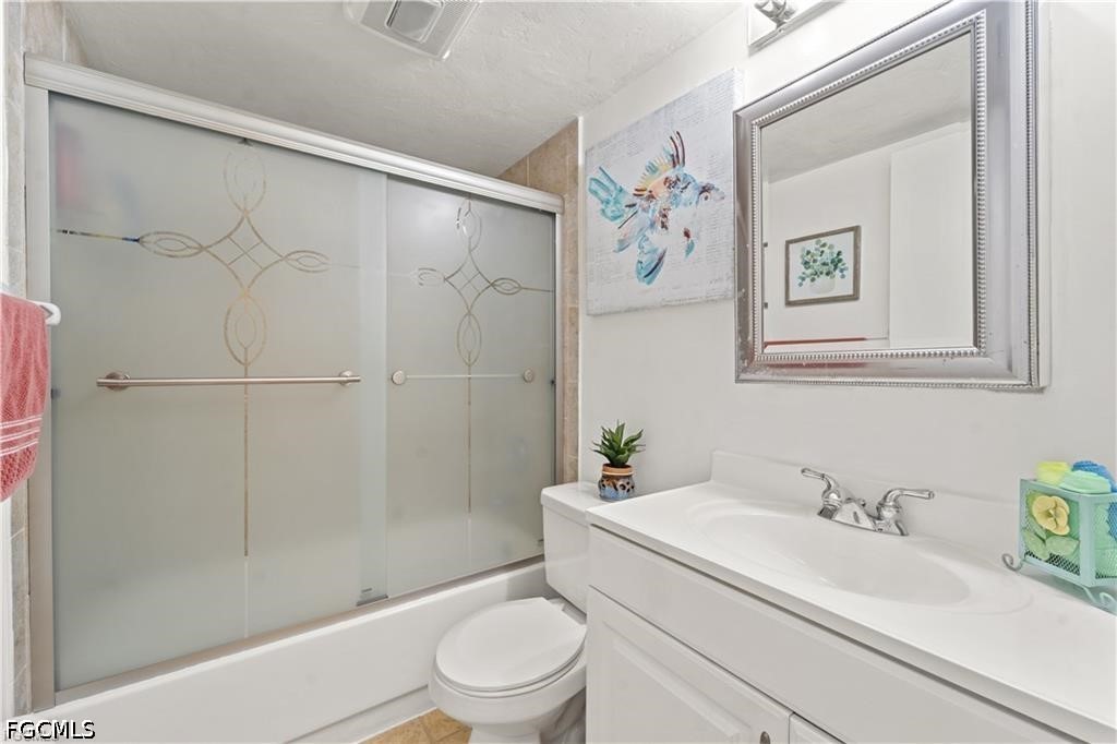 2 Bed Waterfront Home for Sale in Fort Myers, photo 21