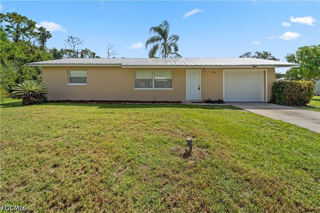 2 Bed SingleFamilyResidence for Sale in North Fort Myers, photo 21
