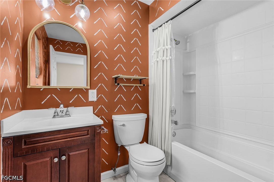 3 Bed SingleFamilyResidence for Sale in Fort Myers, photo 21