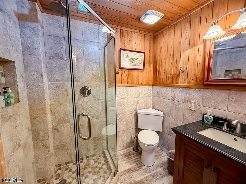 2 Bed SingleFamilyResidence for Sale in Upper Captiva, photo 21