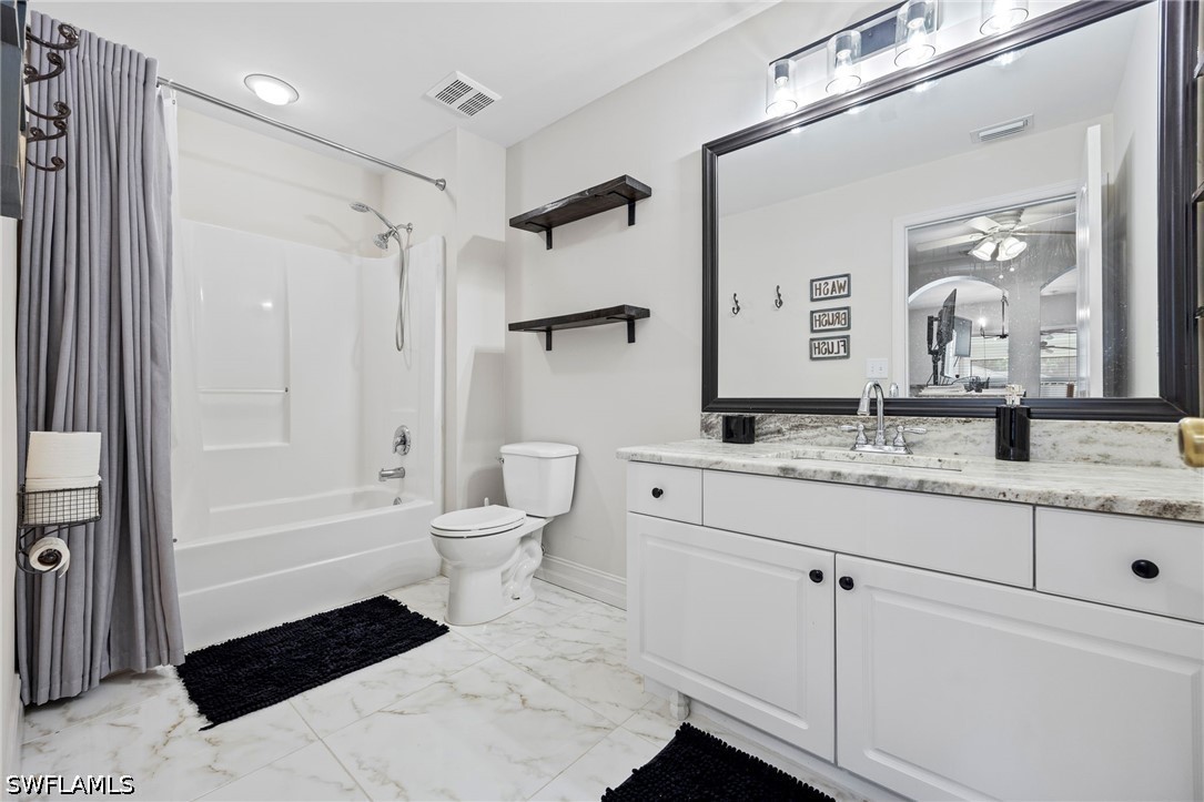 3 Bed SingleFamilyResidence for Sale in Mirror Lakes, photo 21