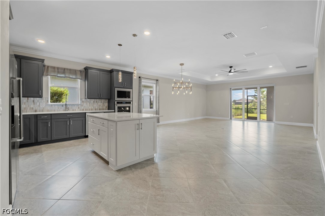 3 Bed SingleFamilyResidence for Sale in Northridge, photo 21